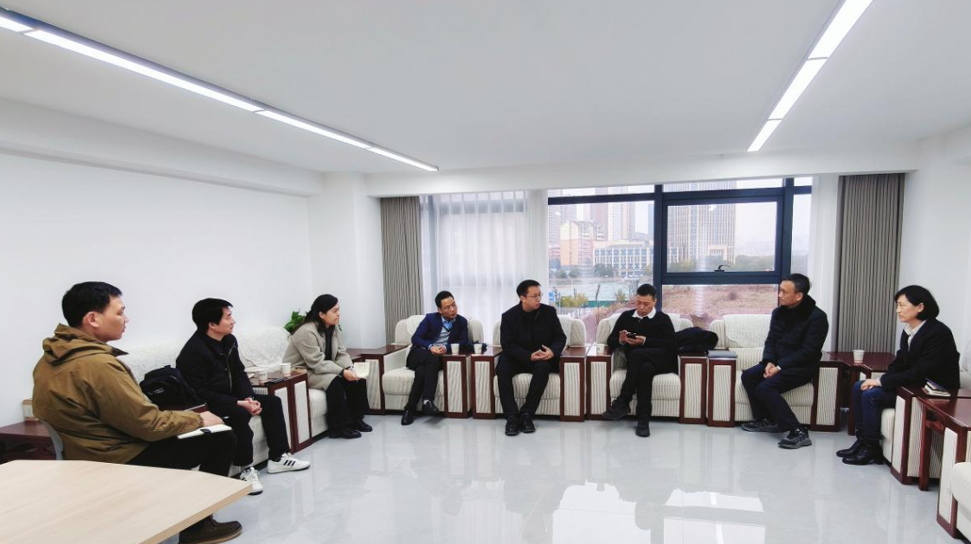 九江学院药生学院到访博莱集团 深化校企合作共探发展新篇